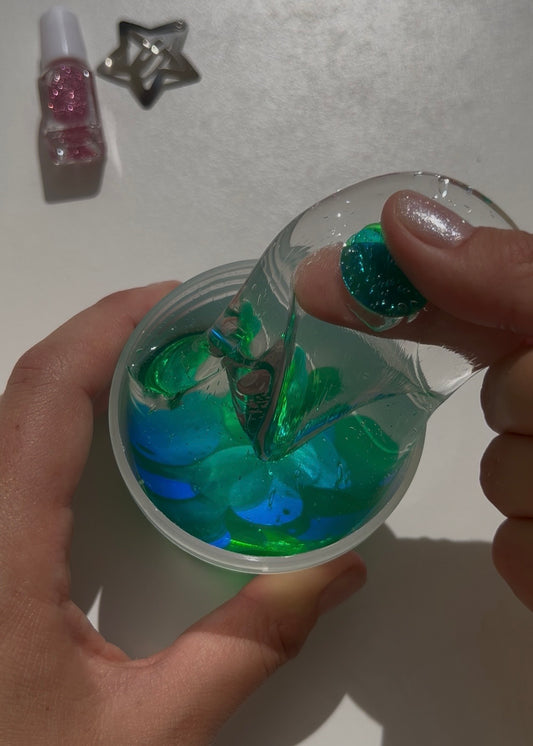 Scales & Nails Salon [Sea Village Collection]